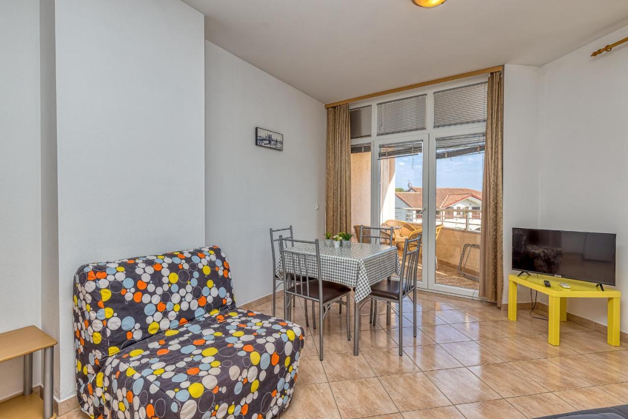 Sunrise Apartments Rovinj Exterior photo